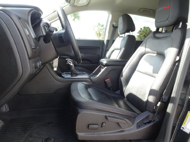 2022 GMC Canyon 4WD AT4 w/Leather