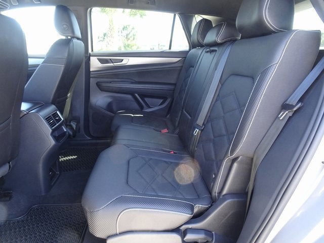 2025 Volkswagen Atlas Cross Sport 2.0T SE