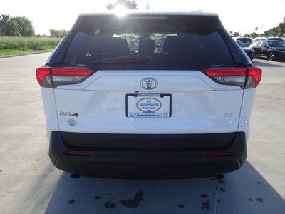 2020 Toyota RAV4 LE