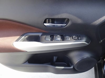 2019 Nissan Kicks SR