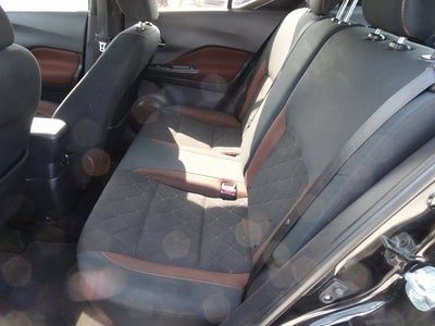 2019 Nissan Kicks SR