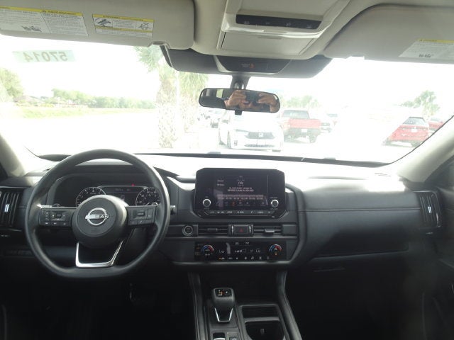 2024 Nissan Pathfinder S