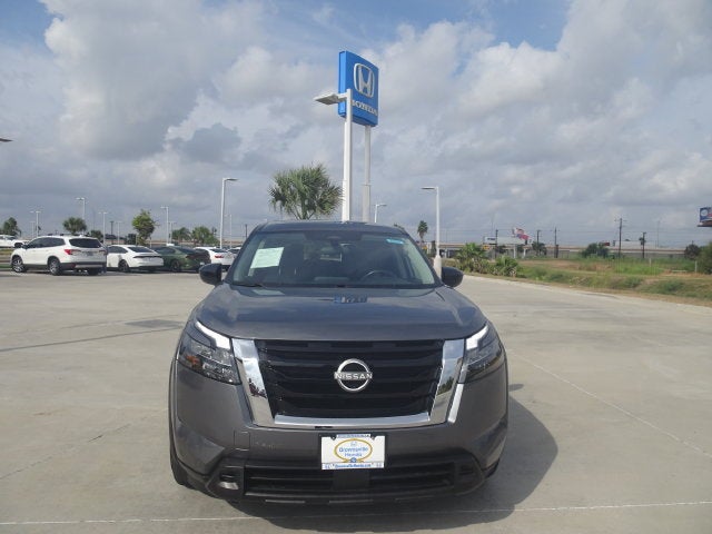 2024 Nissan Pathfinder S