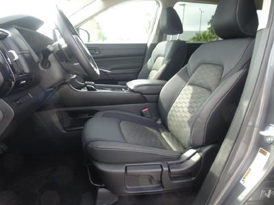 2024 Nissan Pathfinder S