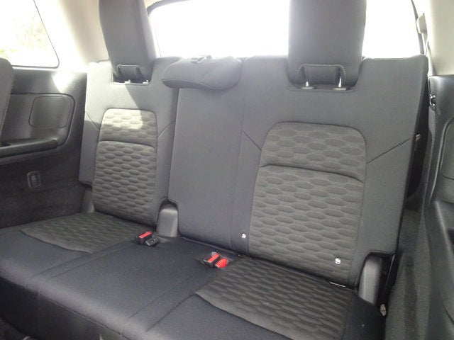 2024 Nissan Pathfinder S