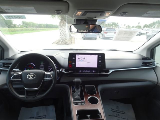 2021 Toyota Sienna LE