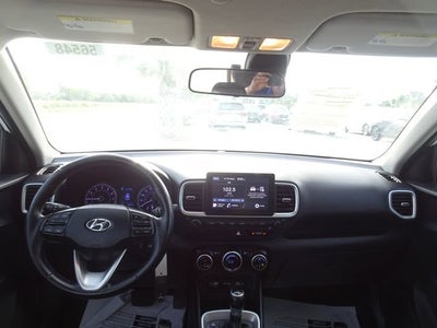 2022 Hyundai Venue SEL