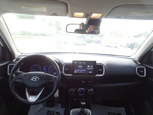 2022 Hyundai Venue SEL