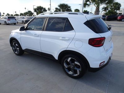 2022 Hyundai Venue SEL