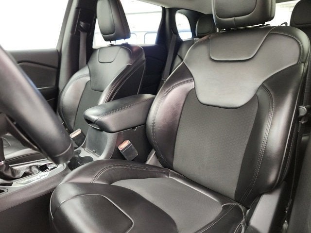 2019 Jeep Cherokee Altitude