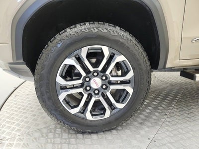 2024 GMC Canyon 4WD AT4