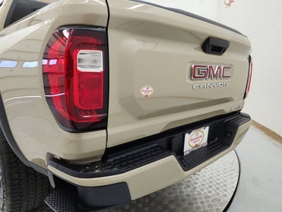 2024 GMC Canyon 4WD AT4