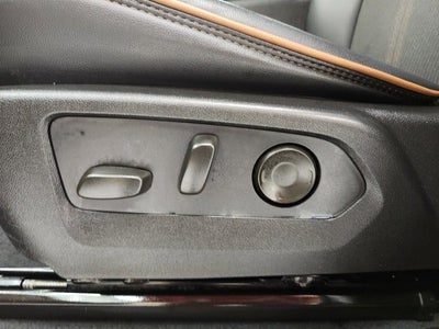 2024 GMC Canyon 4WD AT4