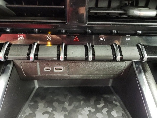 2024 GMC Canyon 4WD AT4