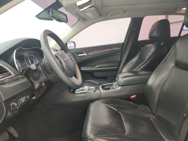 2022 Chrysler 300 Touring L