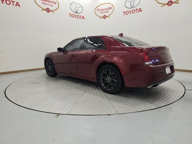 2022 Chrysler 300 Touring L