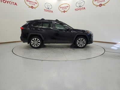 2022 Toyota RAV4 XLE Premium