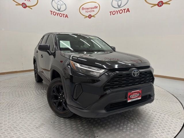 2024 Toyota RAV4 LE FWD's photo