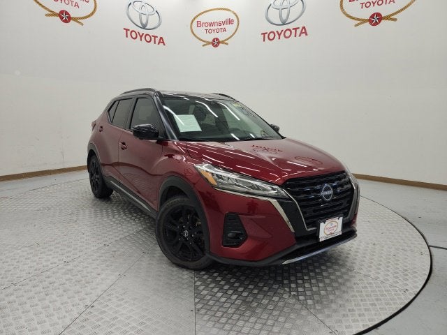 2023 Nissan Kicks SR