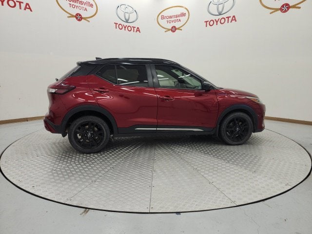 2023 Nissan Kicks SR