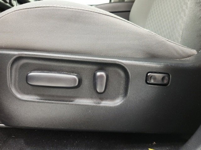 2022 Toyota Tacoma 2WD SR5