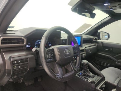 2025 Toyota Tacoma 4WD SR5