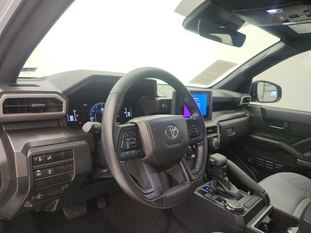 2025 Toyota Tacoma 4WD SR5