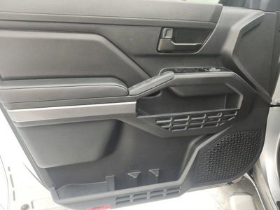 2025 Toyota Tacoma 4WD SR5