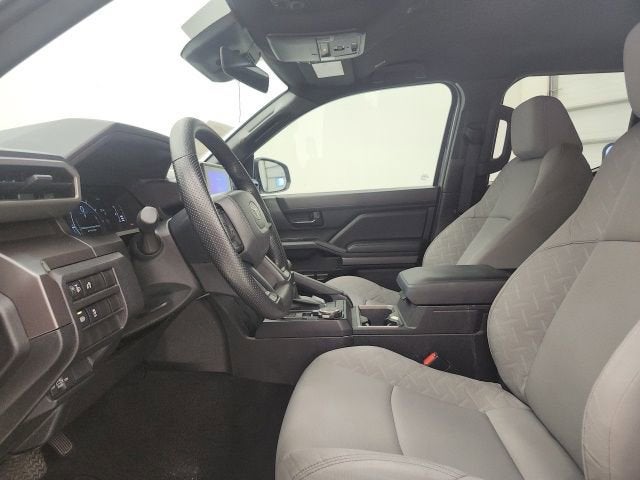 2025 Toyota Tacoma 4WD SR5