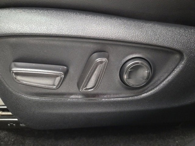 2025 Toyota RAV4 Hybrid XLE Premium