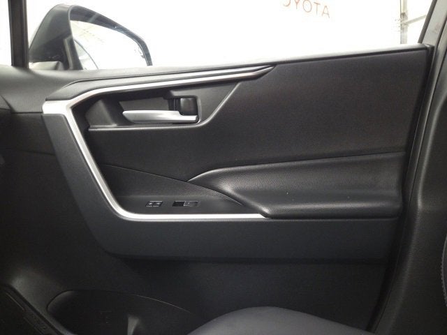 2025 Toyota RAV4 Hybrid XLE Premium