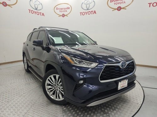 2023 Toyota Highlander Hybrid Platinum