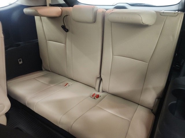 2023 Toyota Highlander Hybrid Platinum