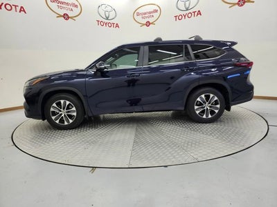 2024 Toyota Highlander LE