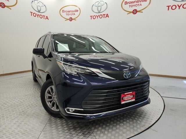2022 Toyota Sienna XLE