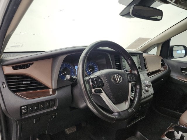 2019 Toyota Sienna Limited Premium
