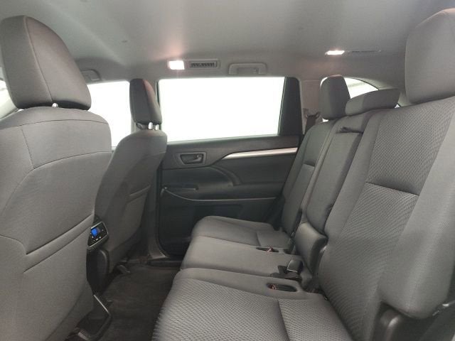 2017 Toyota Highlander LE