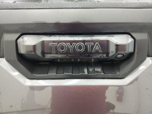 2023 Toyota Tundra 4WD SR5