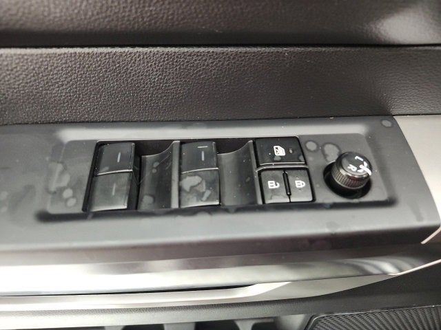 2023 Toyota Tundra 4WD SR5