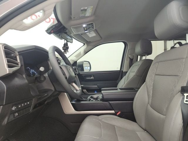 2024 Toyota Tundra 4WD SR5