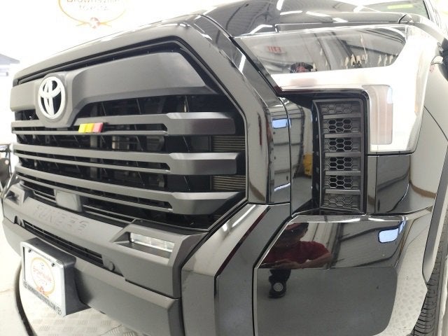 2024 Toyota Tundra 4WD SR5