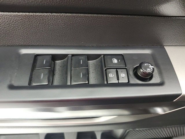 2024 Toyota Tundra 4WD SR5