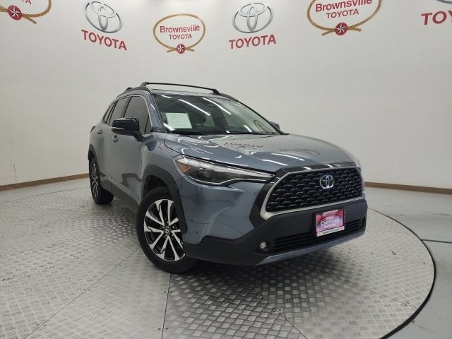 2025 Toyota Corolla Cross XLE