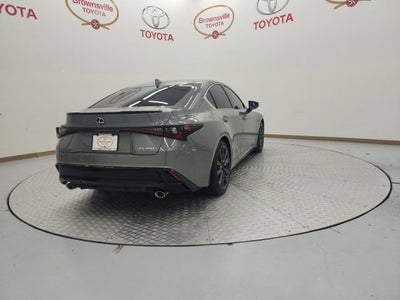 2025 Lexus IS IS 350 F SPORT Design