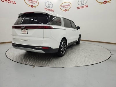2024 Kia Carnival EX