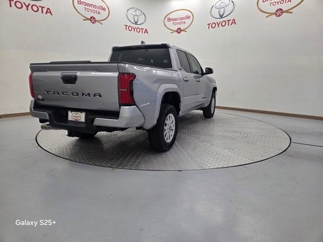 2026 Toyota Tacoma SR5 - Photo 8