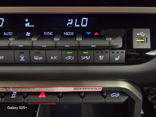2026 Toyota Tundra i-FORCE MAX Tundra Platinum