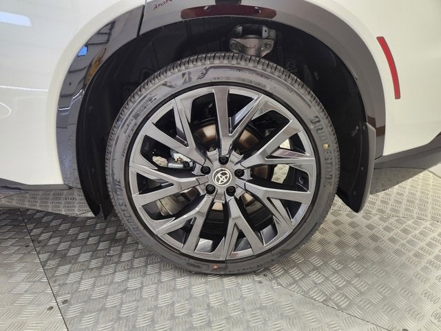 2026 Toyota Toyota Crown Signia Limited